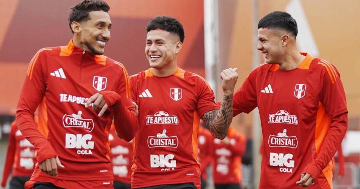 Óscar Ibáñez y los 2 sorpresivos onces que utilizó en partido de práctica con la selección peruana