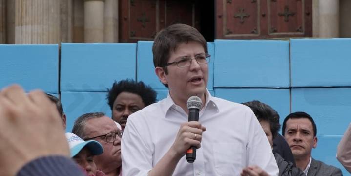 Muere Miguel Uribe Turbay, senador y aspirante presidencial colombiano, tras dos meses de lucha por su vida