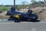Volcadura de camioneta provoca movilización de emergencias en Los Cabos