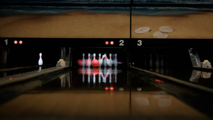16-year-old pinned by sweeper bar at Windsor Locks bowling alley