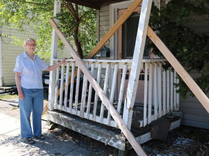 Elderly Kingston resident frustrated after city plow damaged porch