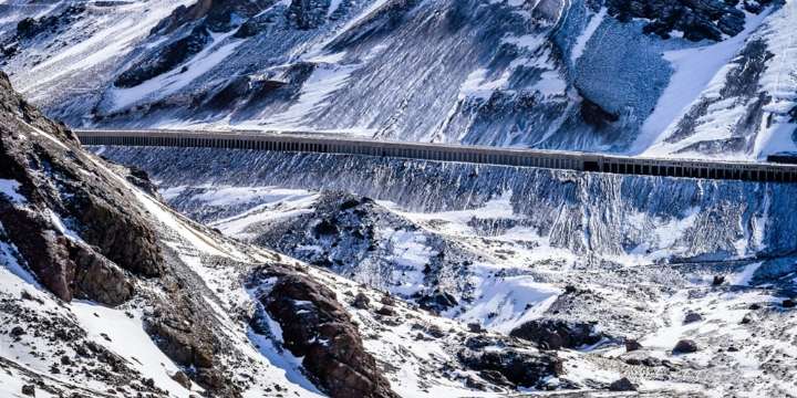 Cierran los pasos fronterizos a Chile y hay alerta por nevadas en la Cordillera: cuándo podrían reabrir