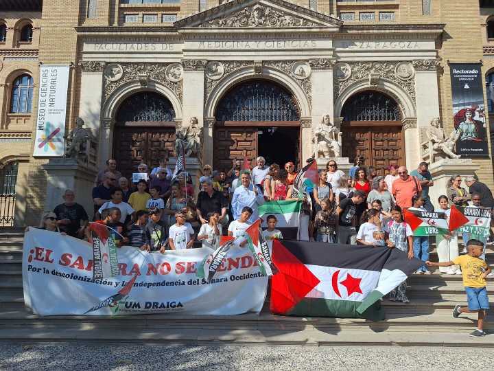 Medio centenar de personas claman en Zaragoza por un Sáhara libre y exigen al Gobierno un mayor compromiso