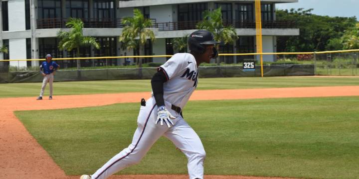 José Castro sets Dominican Summer League home