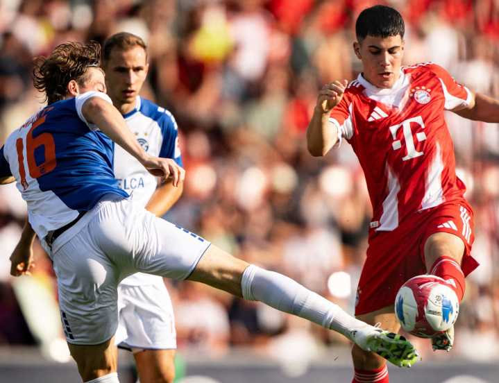 Bayern Múnich resalta el debut del peruano Felipe Chávez en el equipo titular