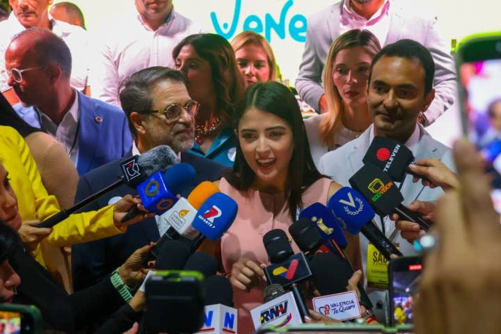 Gobernador Lacava y Daniela Cabello inauguran la Expo “Sabe a Venezuela” 2025 en Carabobo