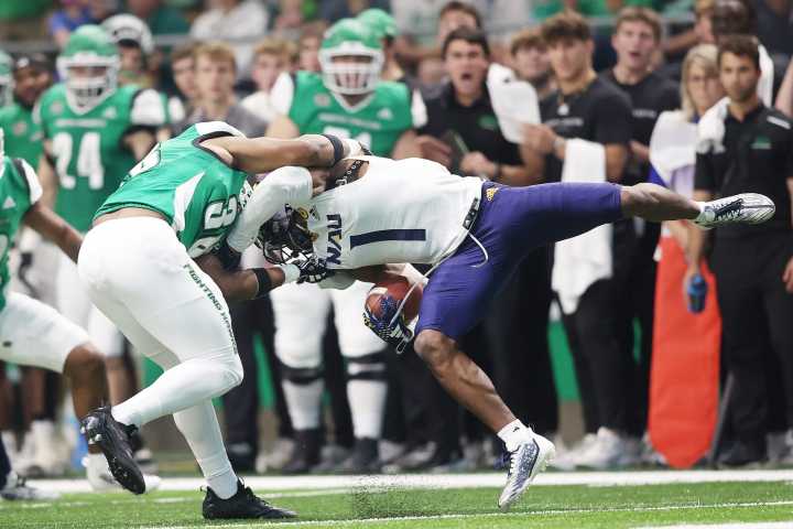 UND football names 4 team captains ahead of 2025 season