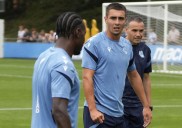 29 futbolistas pelean por una de las 25 fichas disponibles y hay 4 dorsales libres