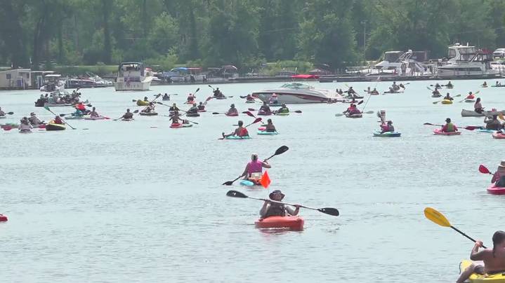 Floatzilla draws more than 1,000 paddlers to the Mississippi River