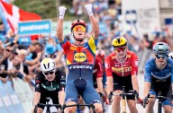 El danés Pedersen gana la última etapa y la general final