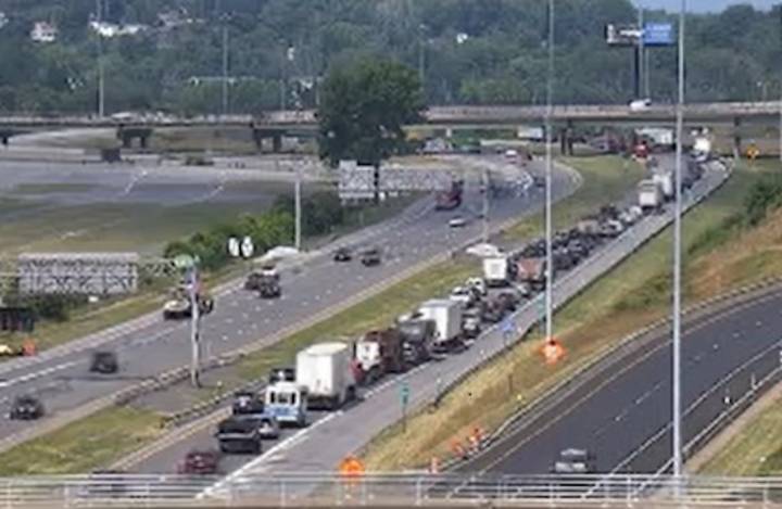 Update: closure on I-690 West cleared after rollover crash reported near NYS fairgrounds