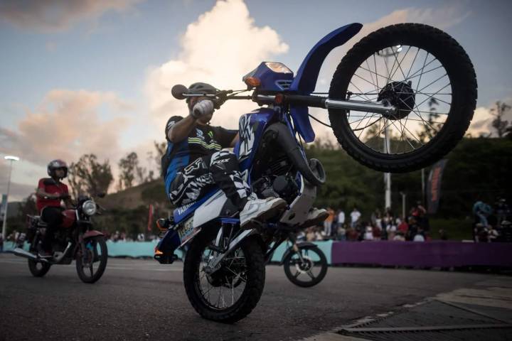 Tarek William Saab anunció prohibición de motopiruetas en vías públicas