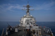 Trump ordena despliegue de buques de guerra de EE.UU. frente a Venezuela, según Reuters
