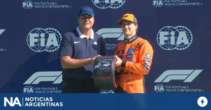 ¿Quién es el argentino que le entregó el premio a la pole a Piastri?