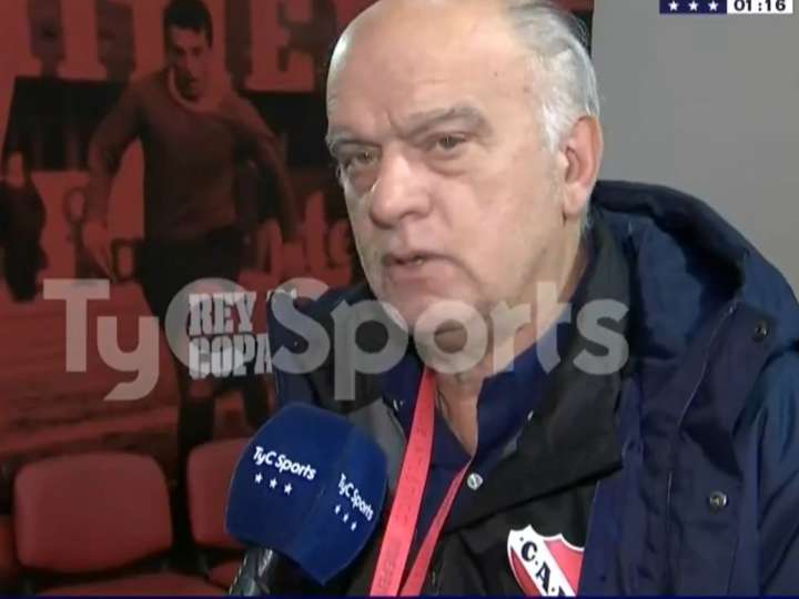 Grindetti pidió "una sanción" de la Conmebol a la Universidad de Chile y reclamó "la liberación de la responsabilidad a Independiente"
