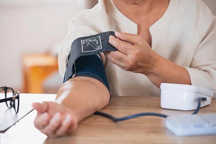 Tight Blood Pressure Control Both Healthy And Cost-Effective, Projections Say