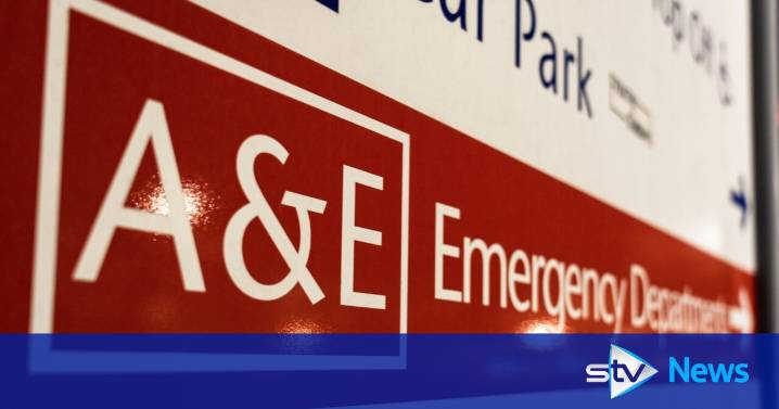'Extreme' waits at A&E 'unacceptable and dangerous’, say emergency doctors