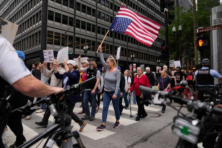 Habitantes de Chicago expresan temor y rechazo ante plan de Trump de enviar la Guardia Nacional a Chicago