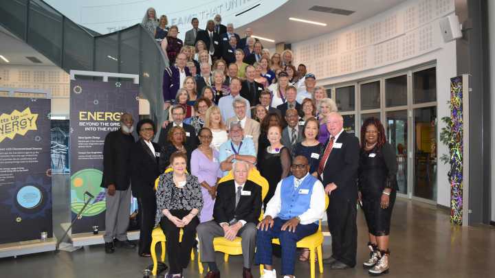 GHS class of 1975 hosts Golden Gala reunion