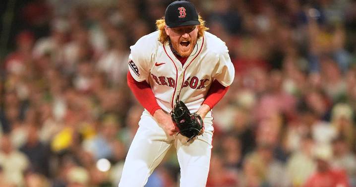Royals beat Red Sox 7-3, ending Boston's 7