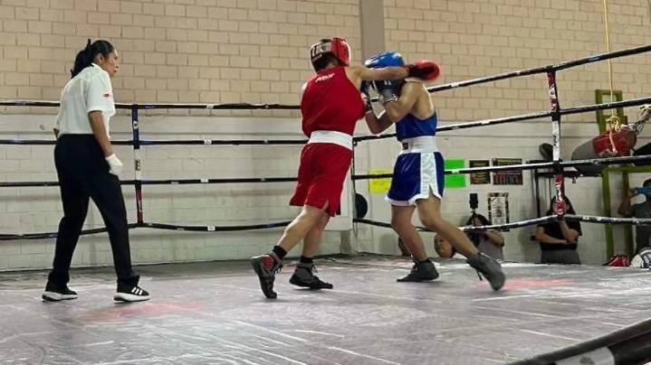 Torneo de Box FENAPO en la Unidad Satélite celebró su primera función