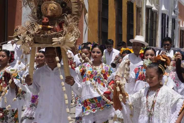 Con ritual maya y danza de cabeza de cochino arranca el 3er Foro Peninsular en Campeche