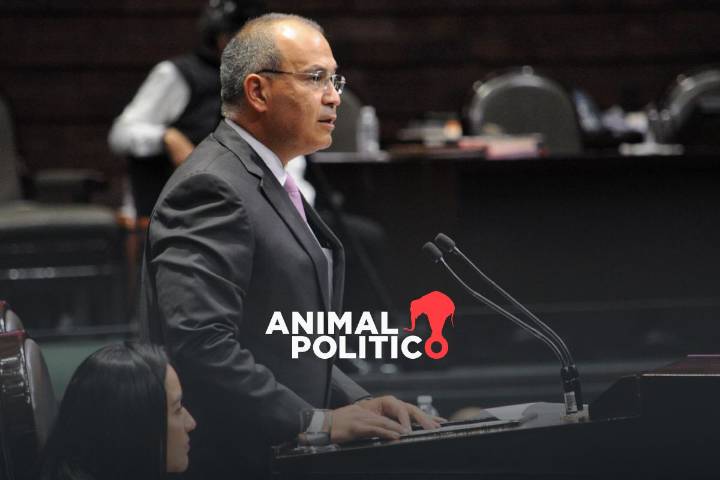 Detención de exdirector de Pemex, Carlos Treviño, fue migratoria y no por ficha roja, dicen abogados