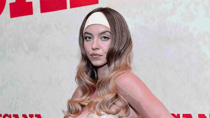 Sydney Sweeney Says 'Mainly Girls' Criticized Bathwater