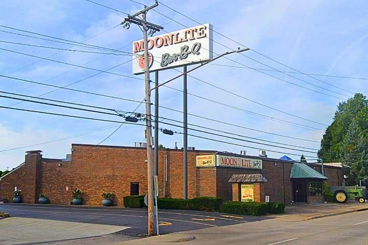 Owensboro's Moonlite BBQ Among Tons of 'Best in Kentucky' Winners