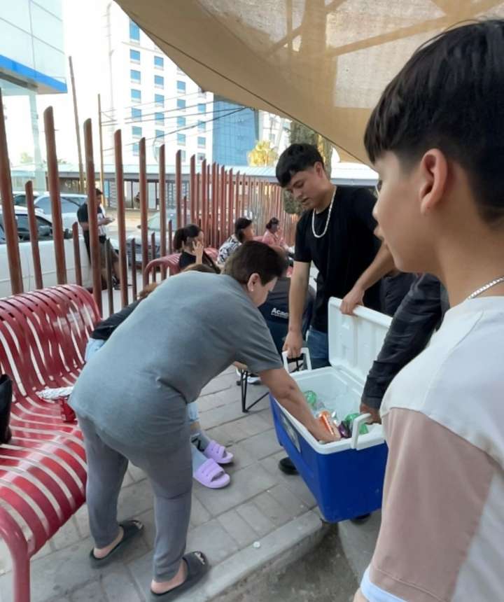 Entrega Brigada Estudiantil de la SSPE apoyos en Hospital de la Mujer en Ciudad Juárez
