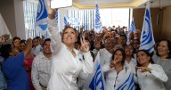 Lupita Leal y Manolo Herrera se registran para renovar la dirigencia del PAN en Puebla