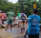 Pescadores de Dzilam de Bravo cierran entrada del puerto; denuncian complicidad en pesca furtiva