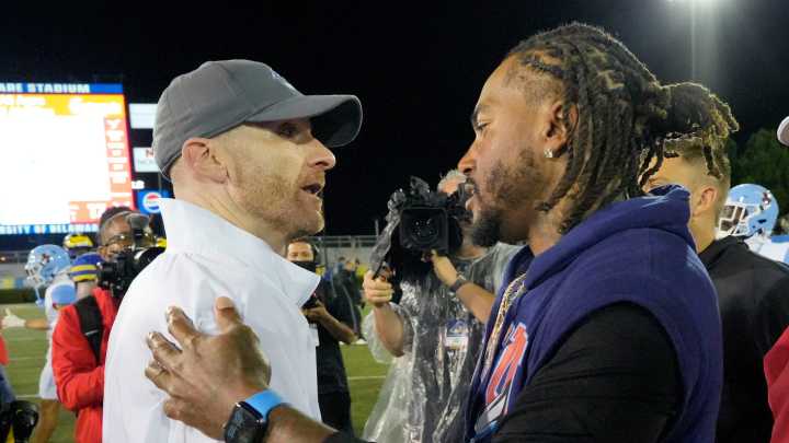 Blue Hens spoil DeSean Jackson's coaching debut, top Delaware State
