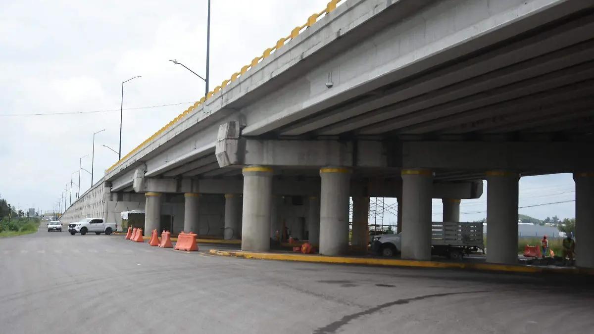 Puente de la Soledad en Irapuato tiene filtraciones; no va a quedar con simples parches: SICT