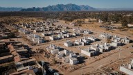 La Provincia continúa con la construcción de 90 viviendas en Tinogasta