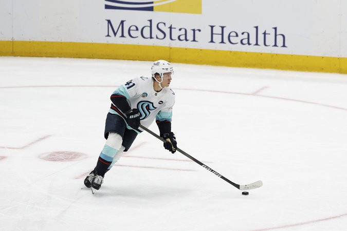 Defenceman Ryker Evans agrees to 2-year extension with Seattle Kraken