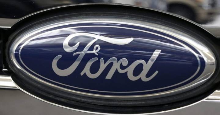 Ford recalls 355K+ trucks over instrument panel error: NHTSA 