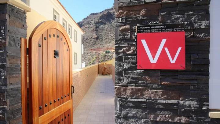 El lado oculto de las viviendas turísticas en España: más de 10.000 trabajadores sin contrato