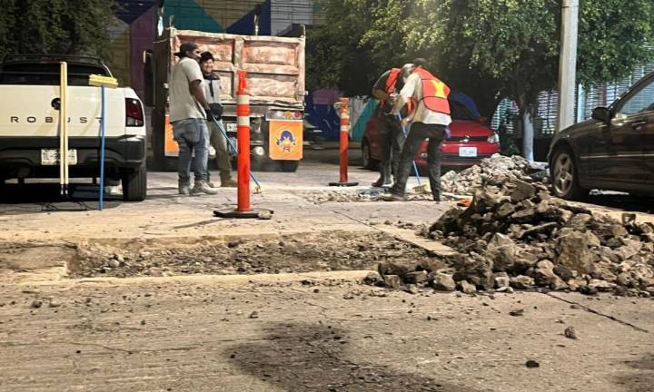 Gobierno de la Capital intensifica bacheo con el programa “Por Buen Camino”