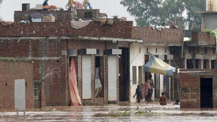 Mueren 20 personas y hay más de 1.46 millones de afectados en Pakistán por inundaciones en frontera con India