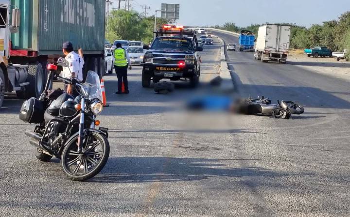 Muere motociclista tras accidente en la carretera Monterrey