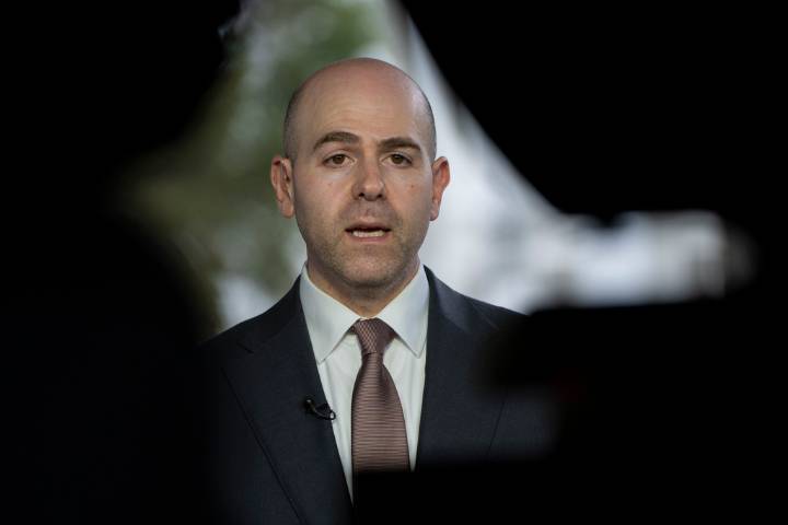 Senate races to confirm Trump Fed pick