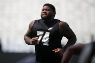 Reports: Eagles bring back OT Fred Johnson via trade with Jags