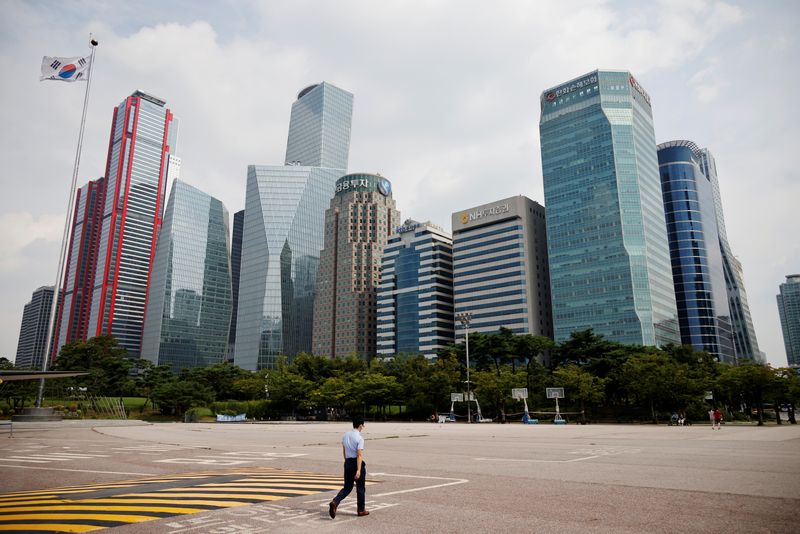 South Korea companies to invest $150 billion in US, Yonhap says