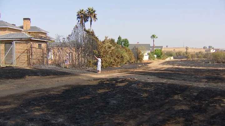 Preocupación entre los vecinos de Las Vaguadas y Las Golondrinas por los incendios More