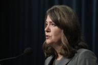 Premier Danielle Smith, Alberta Next panel to get feedback at third town hall