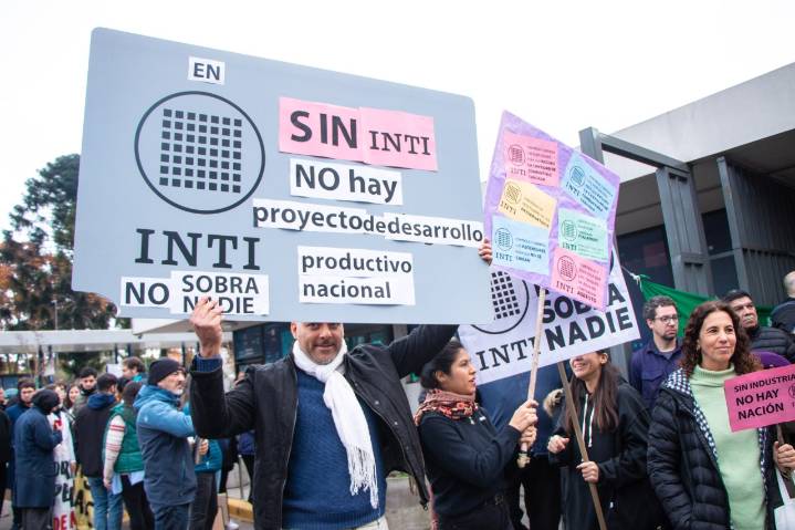 Trabajadores del INTI amenazaron con movilizarse al Congreso si el Senado sesiona el jueves