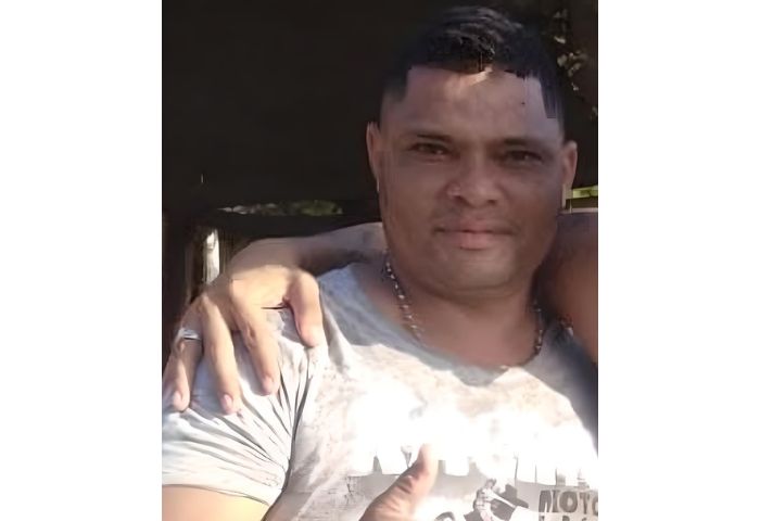 Fumigador de plantas se accidentó en su moto y murió