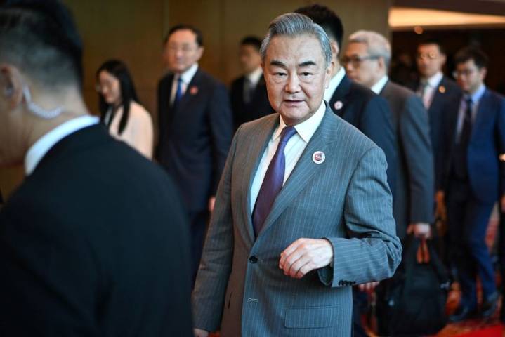China supports Thailand, Cambodia reconciliation, foreign minister says