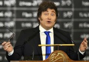 Las turbulencias políticas de Milei complican el frente financiero en Argentina